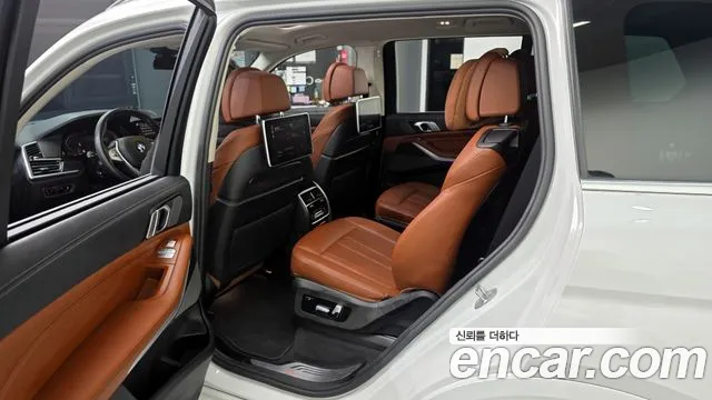 BMW X7 G07 — Фото автомобиля 11