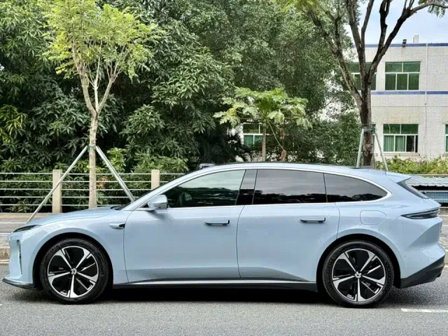 Nio ET5 Touring — Фото автомобиля 9