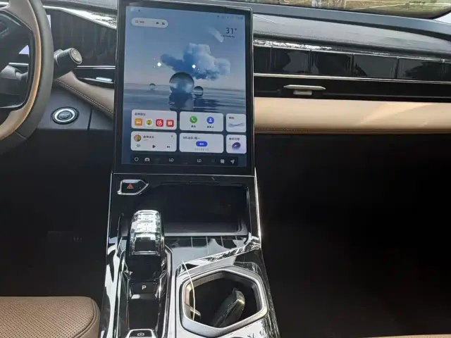 Geely Boyue L — Фото автомобиля 7