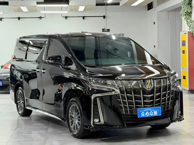 Toyota Alphard — Фото автомобиля 3