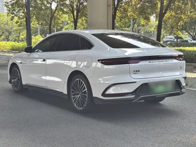 BYD Han — Фото автомобиля 4