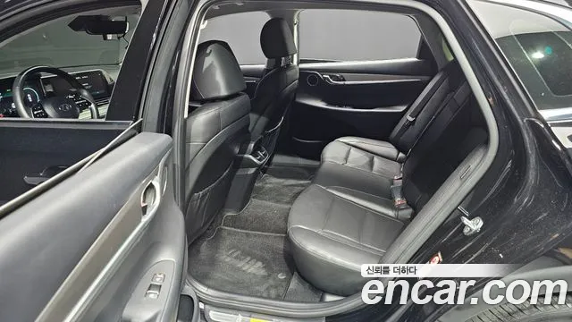 Hyundai Grandeur — Фото автомобиля 8
