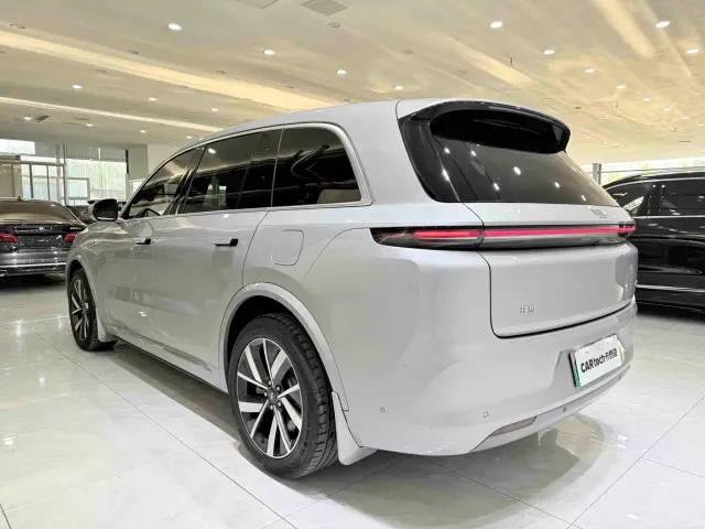 Li Auto Li L8 2023 Pro — Фото автомобиля 4