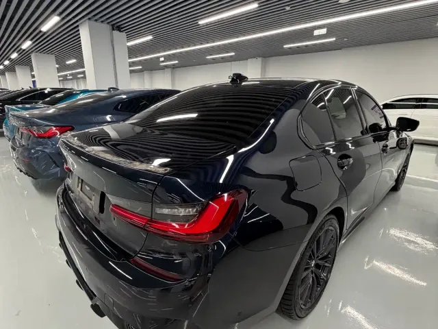 BMW 3 Series — Фото автомобиля 10