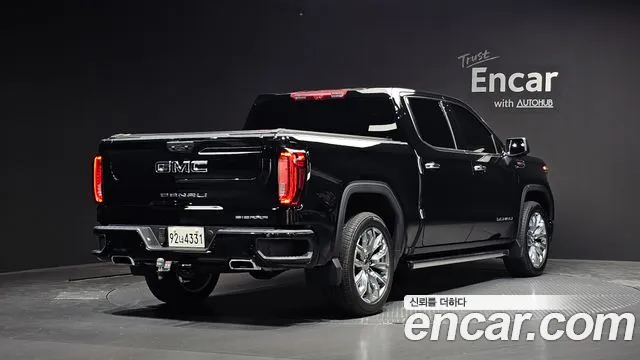 GMC Sierra — Фото автомобиля 2