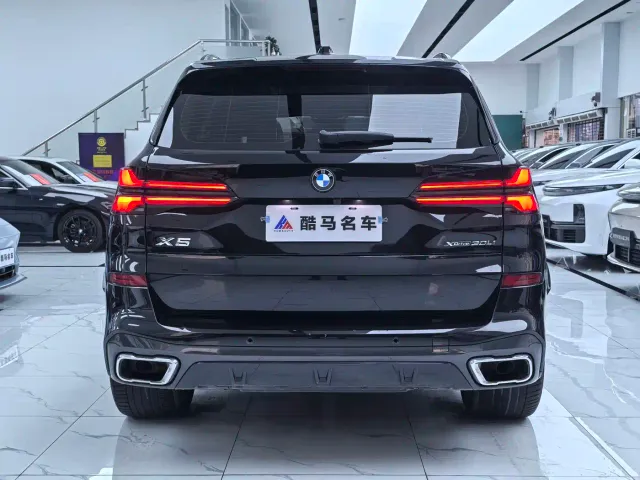 BMW X5 — Фото автомобиля 14