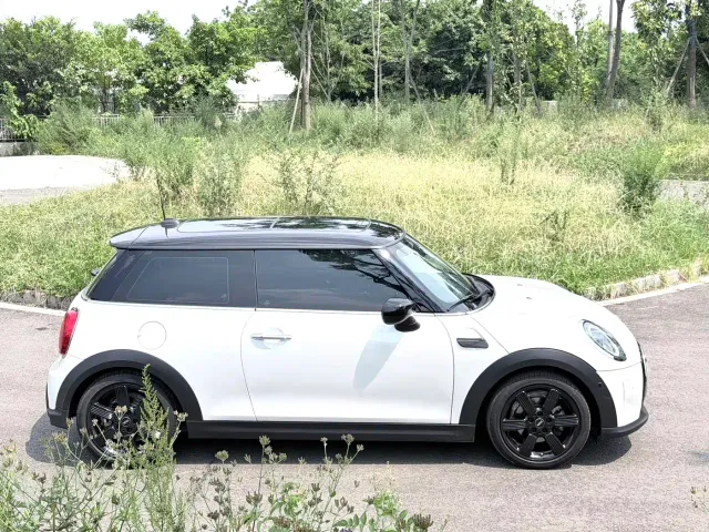 MINI MINI 2023 1.5T COOPER Artist — Фото автомобиля 5