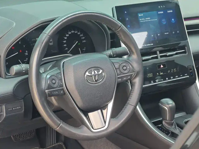 Toyota Avalon — Фото автомобиля 17