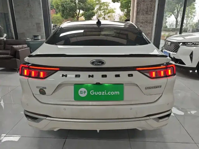Ford Mondeo — Фото автомобиля 5