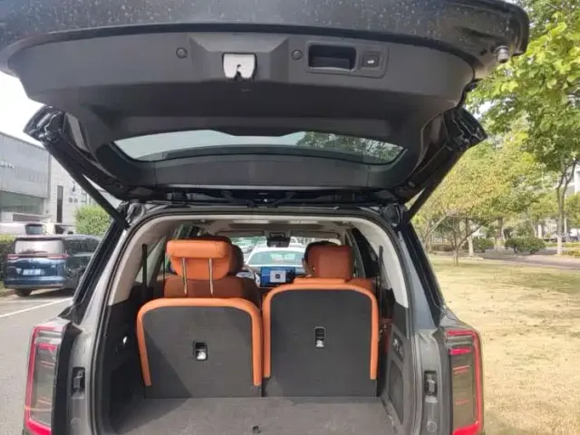 GAC Trumpchi Xiangwang S9 — Фото автомобиля 10