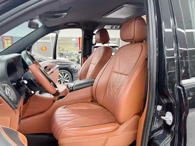 Mercedes-Benz Vito 2021 2.0T Elite 7-Seater — Фото автомобиля 14