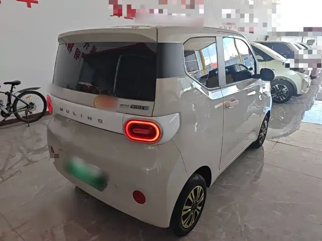 Wuling Hongguang Mini EV — Фото автомобиля 6