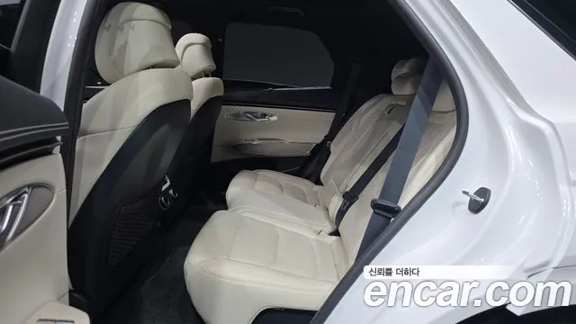 Genesis GV70 Electrified — Фото автомобиля 16