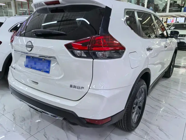 Nissan X-Trail — Фото автомобиля 6