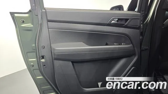 KG_Mobility_Ssangyong Rexton Новый Rexton Sport Дизель 2.2 4WD — Фото автомобиля 25