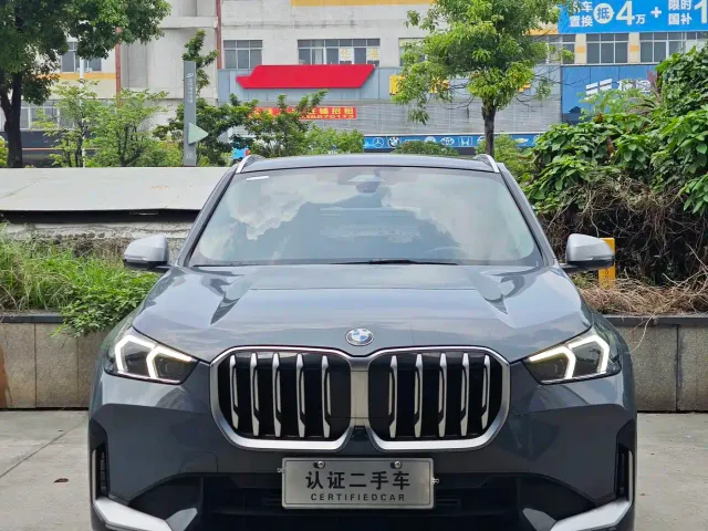 BMW X1 — Фото автомобиля 2