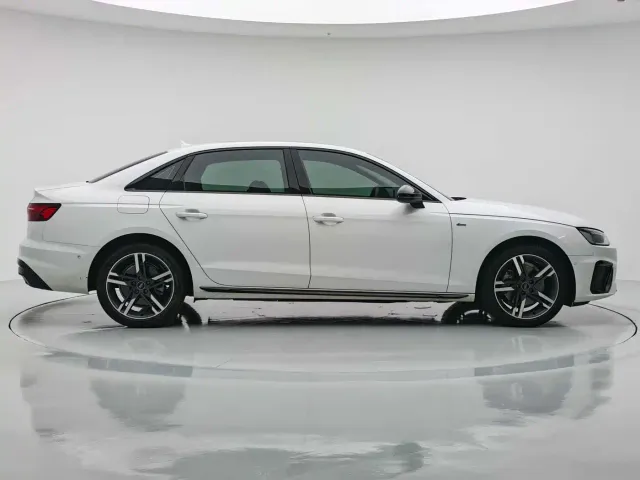 Audi A4L — Фото автомобиля 18