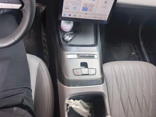 Changan Qiyuan A05 — Фото автомобиля 16
