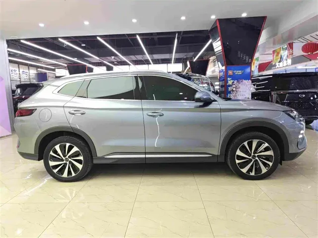 BYD Song PLUS — Фото автомобиля 13