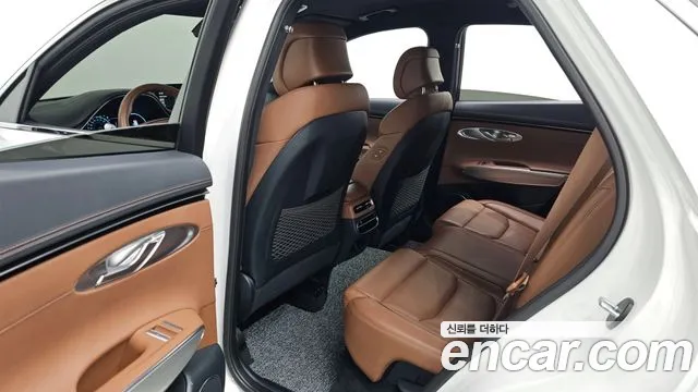 Genesis GV70 — Фото автомобиля 11