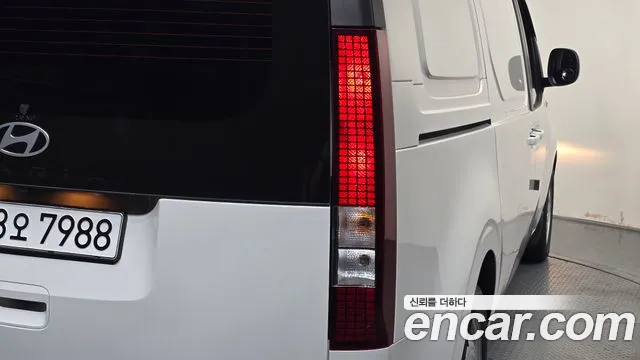 Hyundai Staria Staria Карго 3 места — Фото автомобиля 19