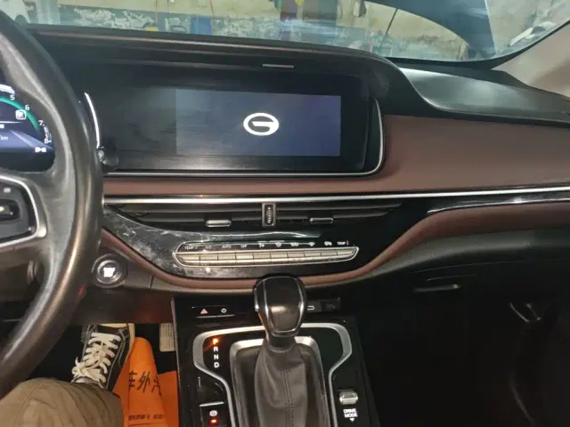 GAC Trumpchi M6 — Фото автомобиля 12