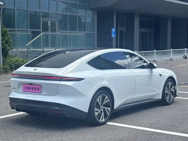 Nio ET5 — Фото автомобиля 23