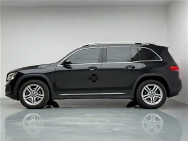 Mercedes-Benz GLB-Class — Фото автомобиля 2