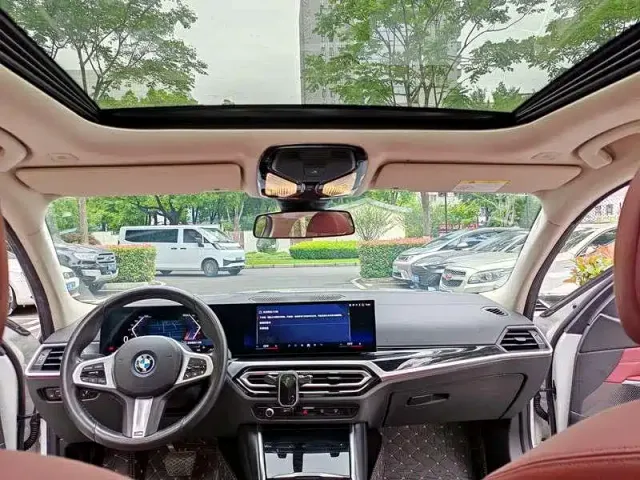 BMW i3 — Фото автомобиля 12