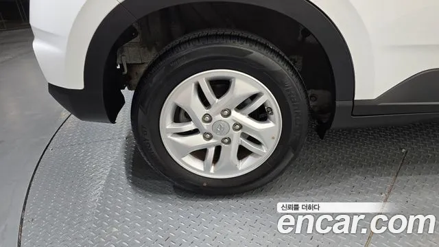 Hyundai Venue — Фото автомобиля 5