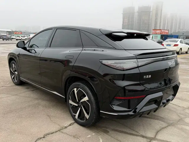BYD Sealion 07 EV — Фото автомобиля 7