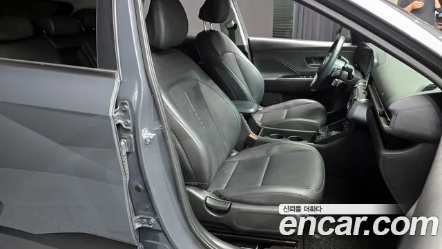 Hyundai Kona Kona (SX2) Бензин 1.6 турбо 2WD — Фото автомобиля 5