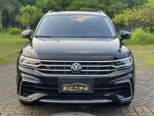 Volkswagen Tiguan L — Фото автомобиля 2