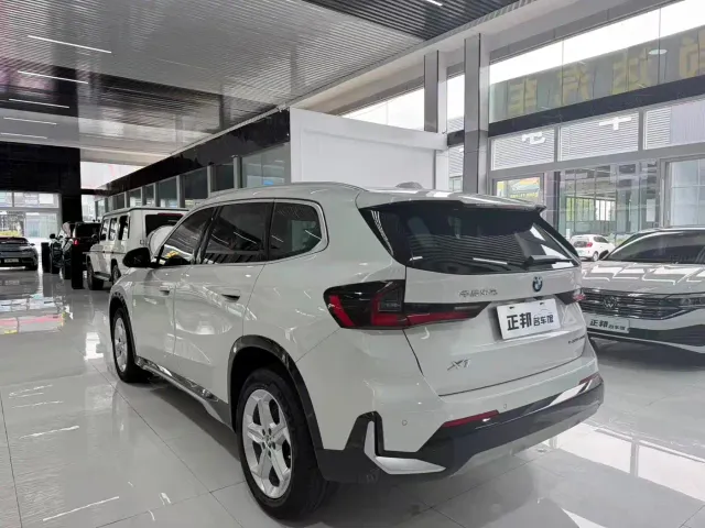 BMW X1 — Фото автомобиля 5