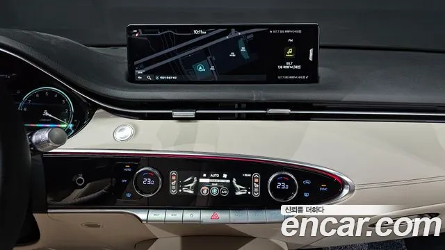 Genesis GV70 — Фото автомобиля 15