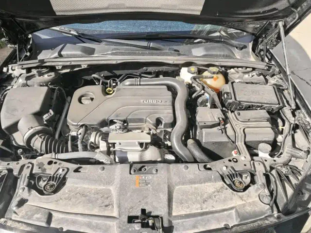 Buick Regal — Фото автомобиля 10