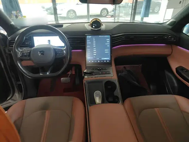 Nio EC6 — Фото автомобиля 5
