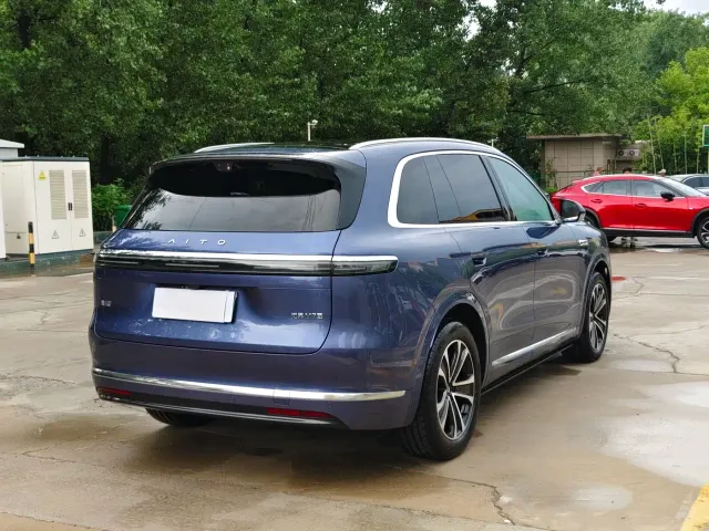 Aito M7 — Фото автомобиля 21