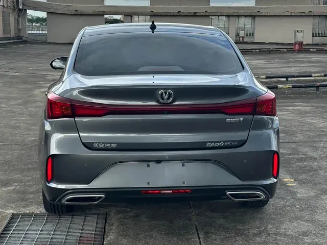 Changan Eado — Фото автомобиля 8