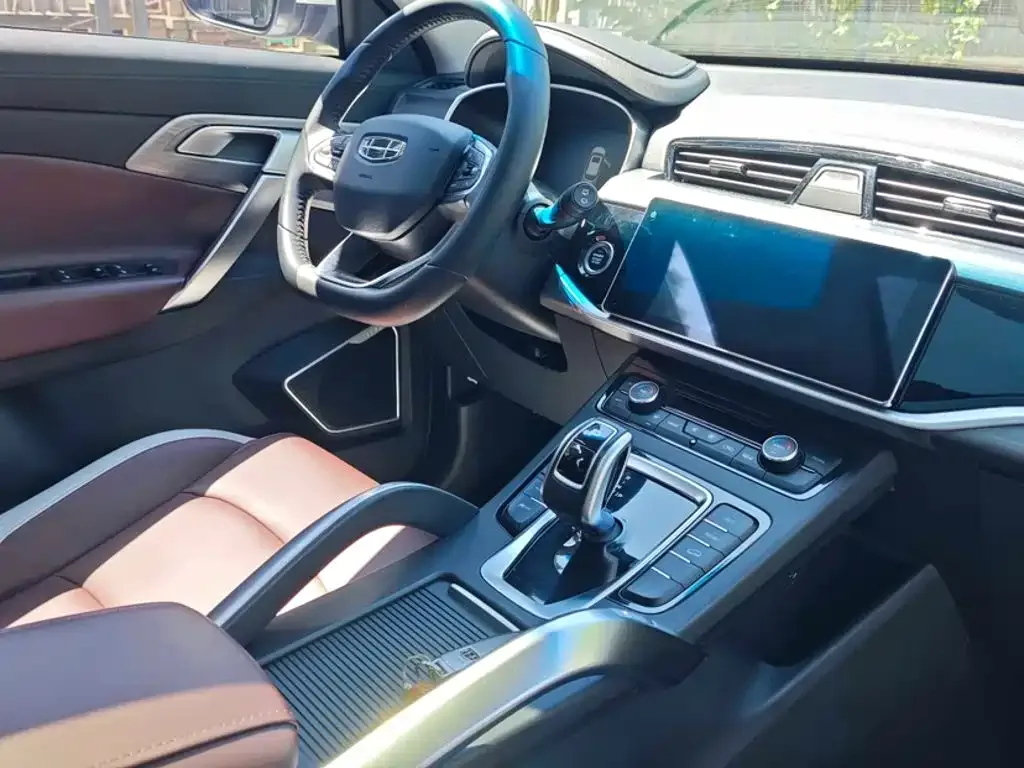 Geely Boyue 2022 1.8TD DCT Elegance — Фото автомобиля 21
