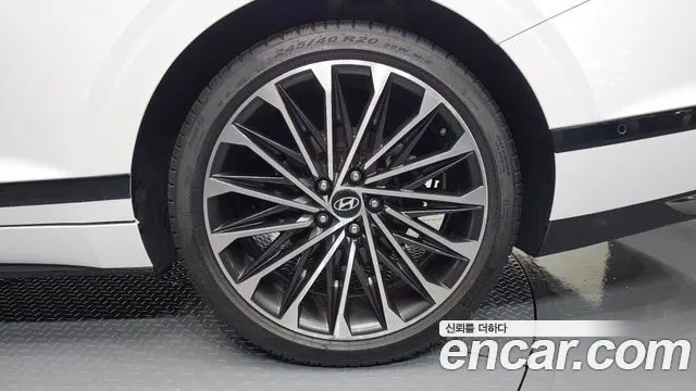 Hyundai Grandeur — Фото автомобиля 18