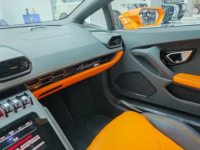 Lamborghini Huracan — Фото автомобиля 24