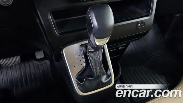 Hyundai Staria — Фото автомобиля 12