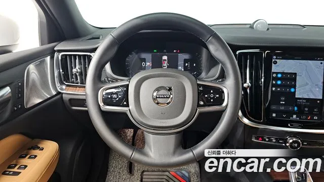 Вольво V60 V60 Cross Country 2 поколение B5 Ultimate AWD — Фото автомобиля 13
