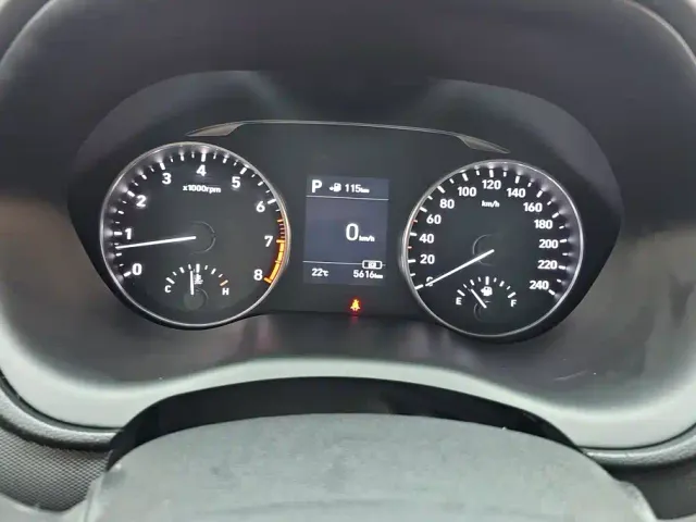 Hyundai Elantra — Фото автомобиля 14