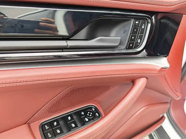 Porsche Panamera — Фото автомобиля 18