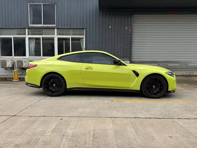 BMW M4 — Фото автомобиля 2