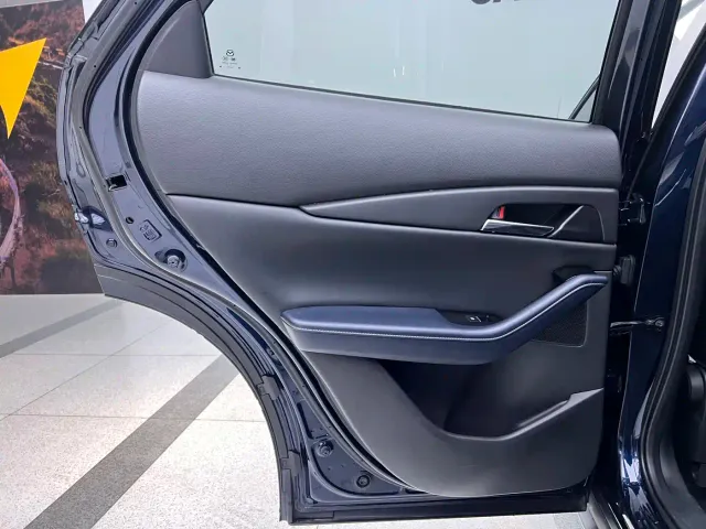 Mazda CX-30 — Фото автомобиля 10