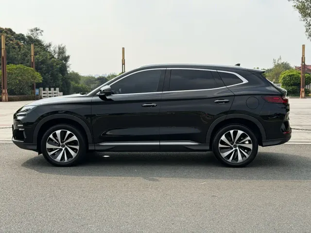 BYD Song PLUS — Фото автомобиля 10