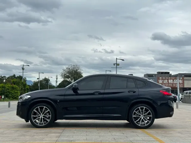 BMW X4 — Фото автомобиля 4